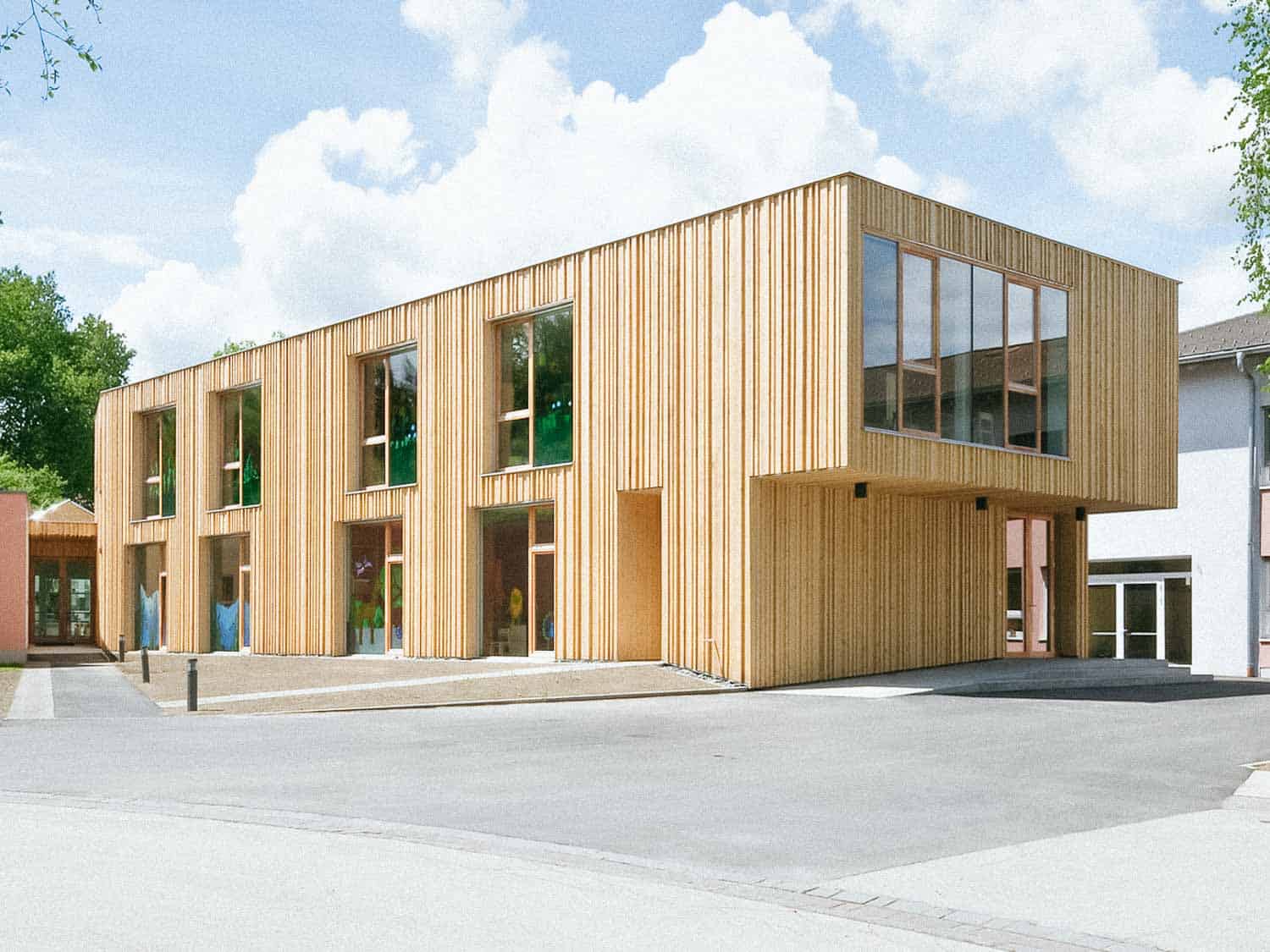 nonconform Architektur Kindergarten in Moosburg